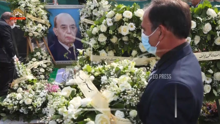 آسوشیتدپرس ـ مراسم خاکسپاری و تشییع دکتر منوچهر هزارخانی در اورسوراواز